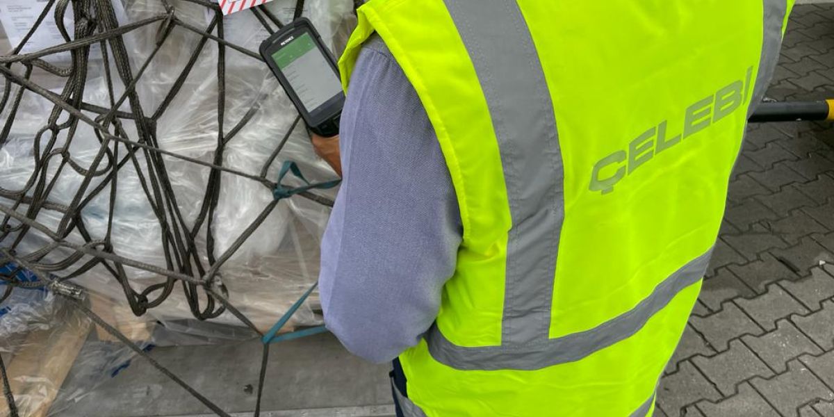 Celebi uses Check-it for ULD build up